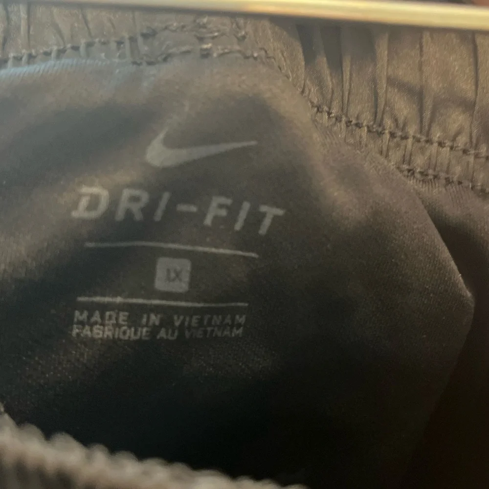Nike Black Running Shorts - Picture 3 of 3
